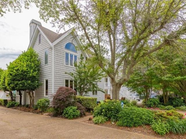 Condo for sale in Virginia Beach