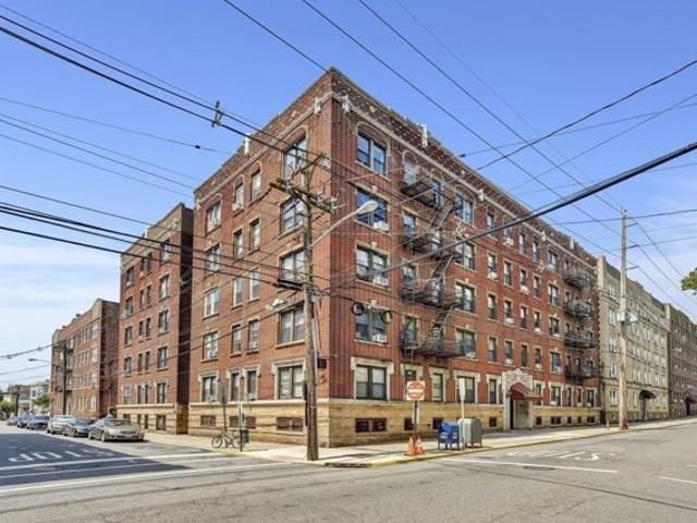 Condo for sale in North Bergen
