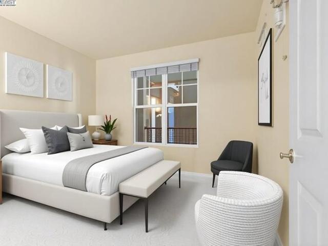 Condo for sale in Emeryville, California