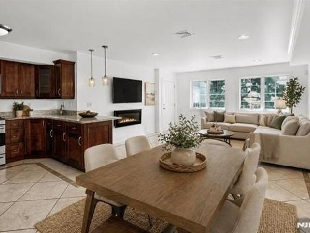 Condo for sale in Hudson, New Jersey