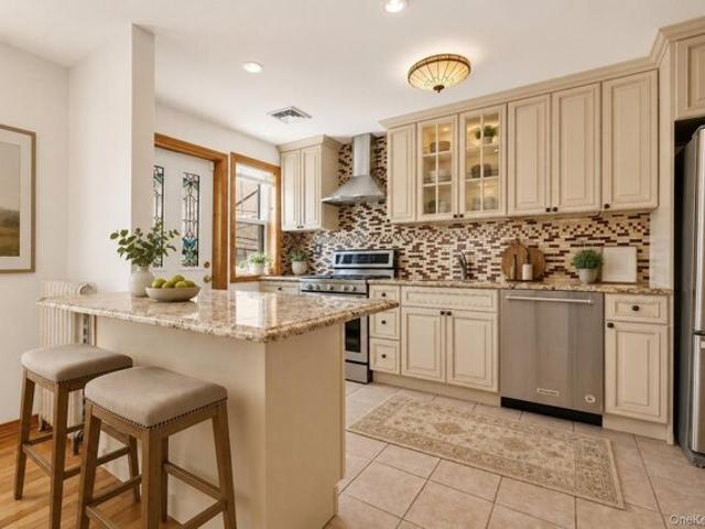 House for sale in Queens, Arverne