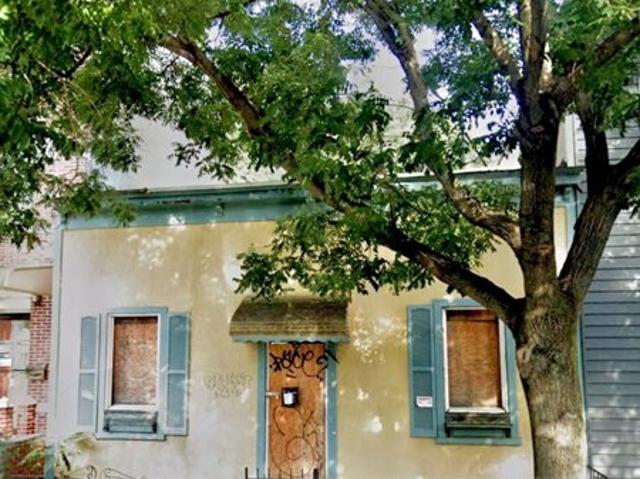 Land for sale in Astoria