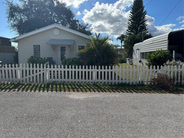 House for sale in Okeechobee
