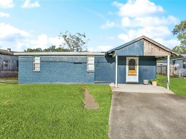 House for sale in Bridge City, Texas