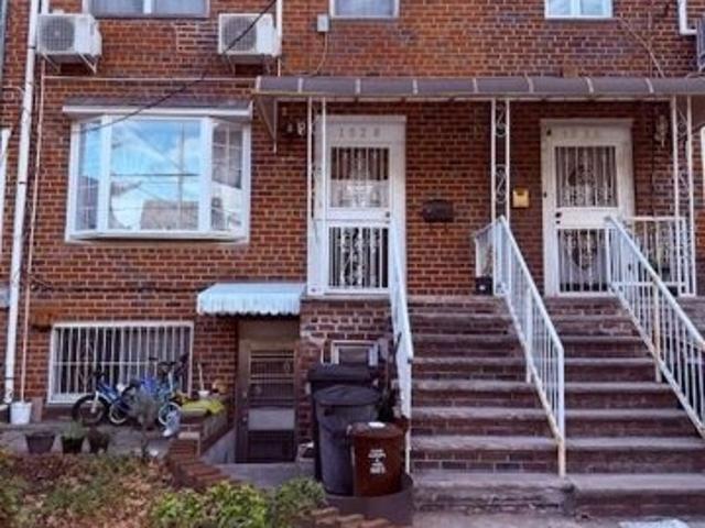 House for sale in Arverne, New York