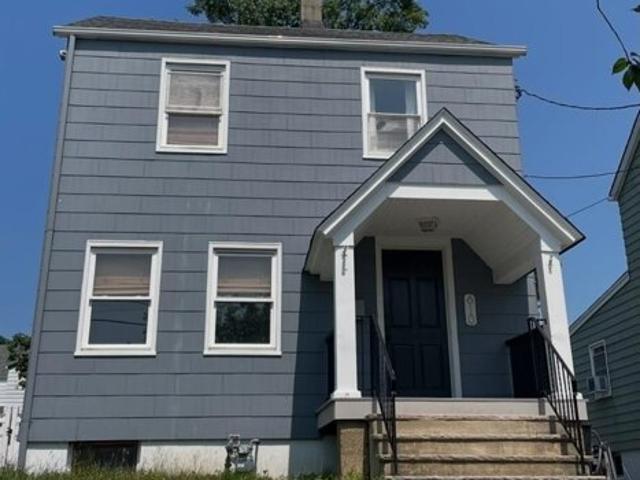 House for sale in Carlstadt House for sale in Carlstadt