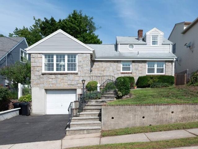 House for sale in Carlstadt, New Jersey