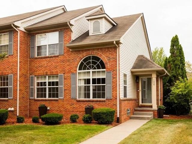 Condo for sale in Detroit