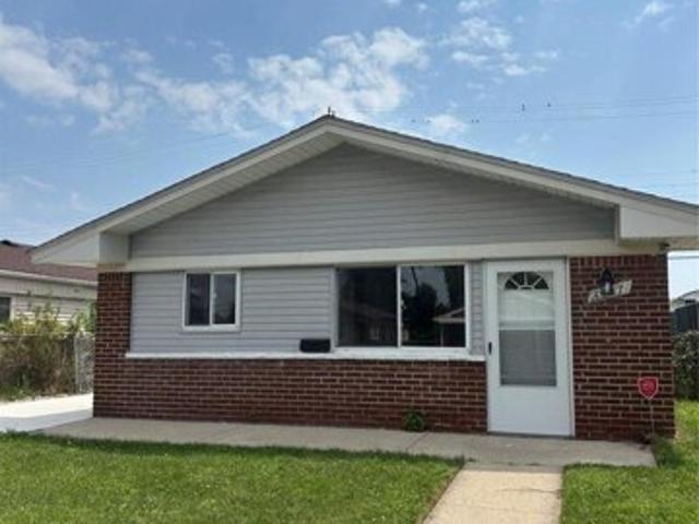House for sale in Ecorse