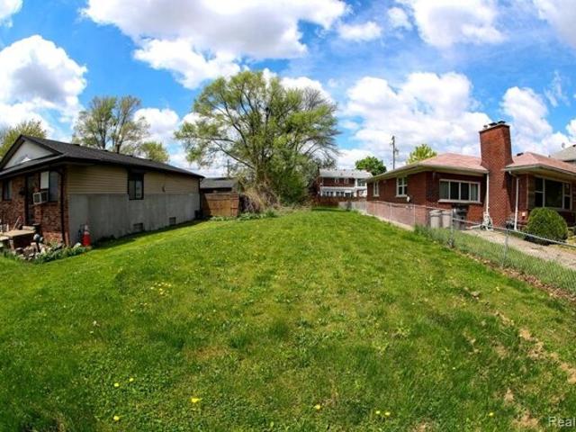 Land for sale in Ecorse Land for sale in Ecorse