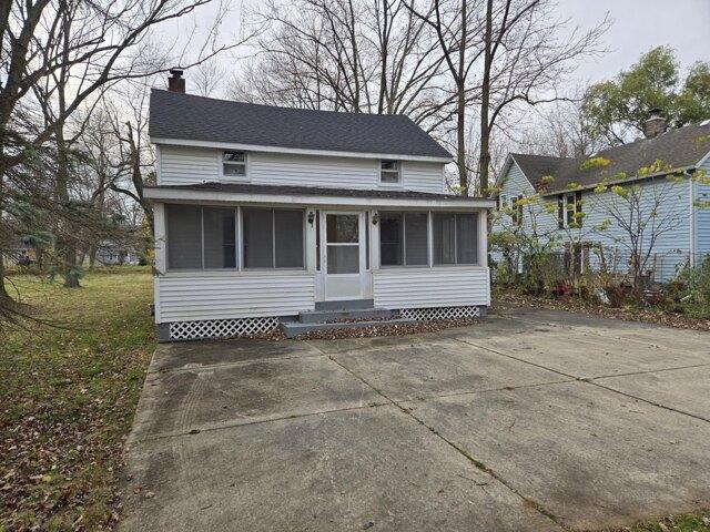 House for sale in Grosse Ile