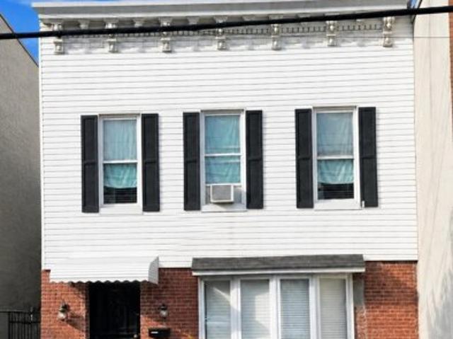 House for sale in Hudson, New Jersey