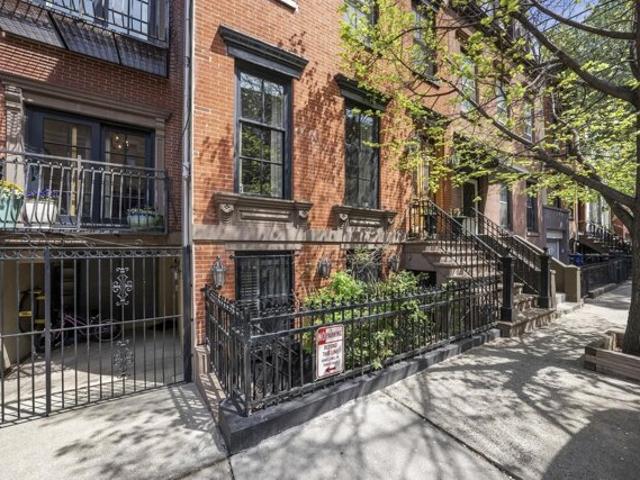 House for sale in Hudson, New Jersey