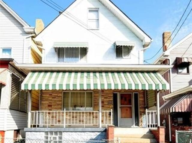 House for sale in Mckeesport