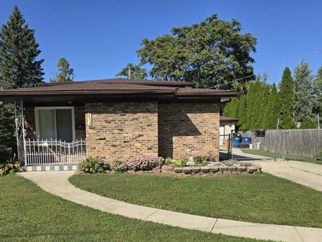 House for sale in Midlothian, Illinois