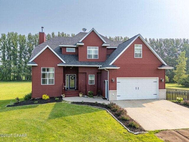 House for sale in Larimore