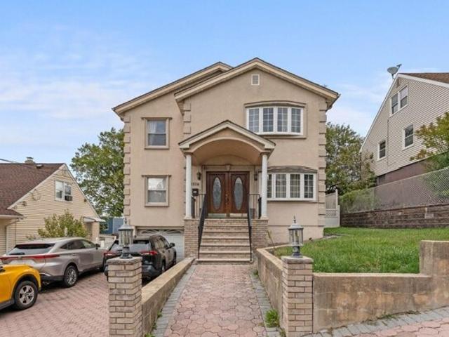 House for sale in Hudson, New Jersey