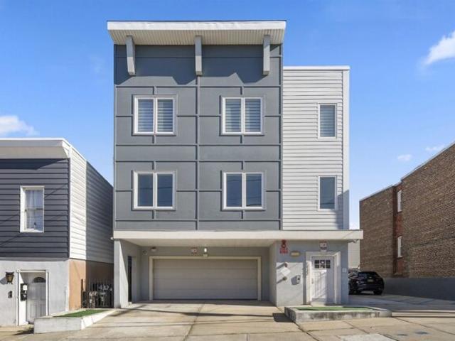 House for sale in Hudson, New Jersey