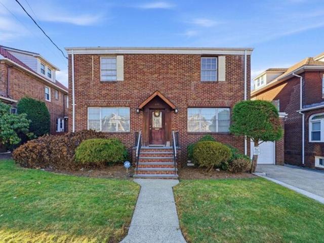 House for sale in Hudson, New Jersey