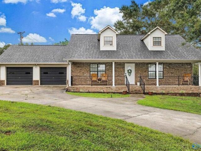House for sale in Arab, Alabama