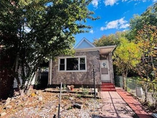 House for sale in Passaic, New Jersey
