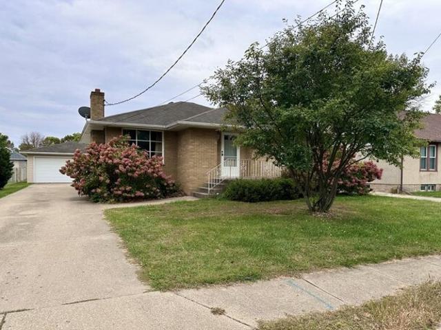 House for sale in Peru, Illinois