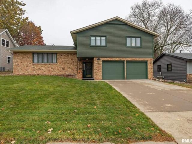 House for sale in Rock Island, Illinois