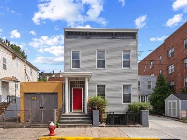 House for sale in Union City, Hudson County