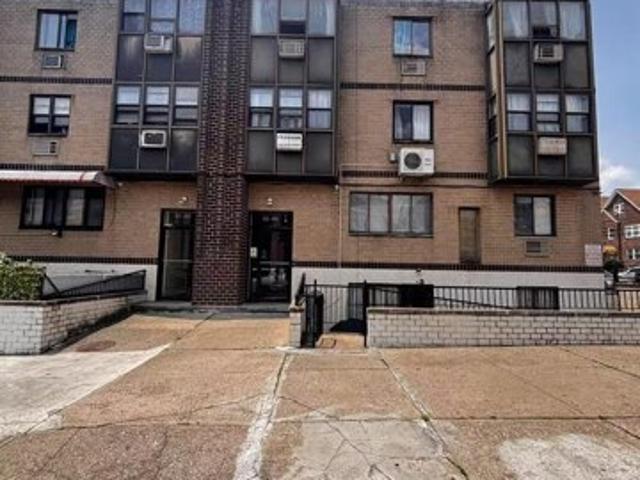 Condo for sale in Elmhurst