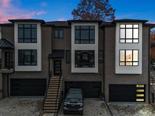 House for sale in Palisades Park, New Jersey