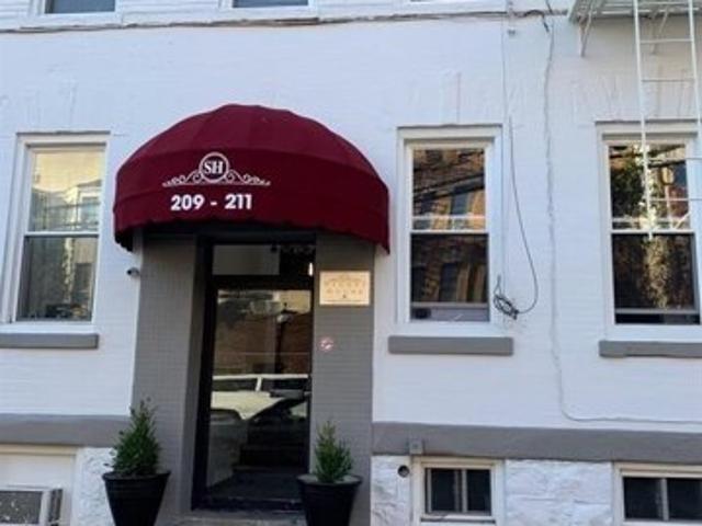 Condo for sale in Hudson, New Jersey