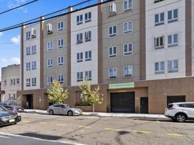Condo for sale in Hudson, New Jersey