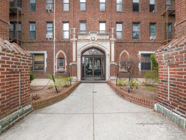Condo for sale in Flushing