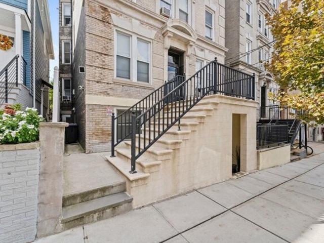 Condo for sale in Hudson, New Jersey