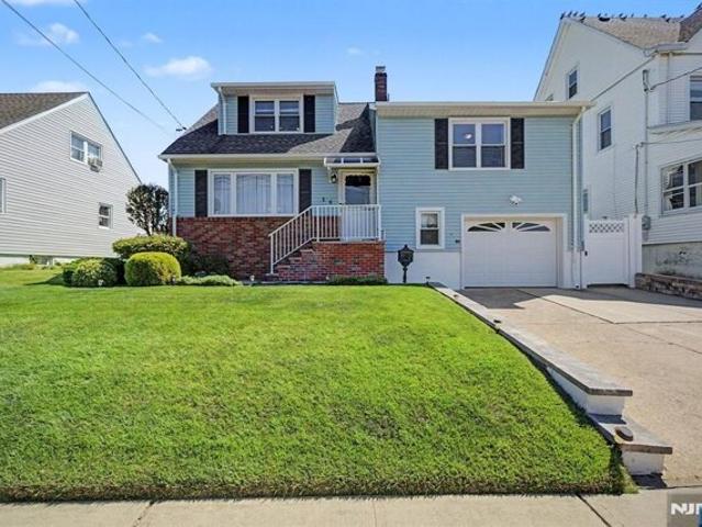 House for sale in Carlstadt, New Jersey