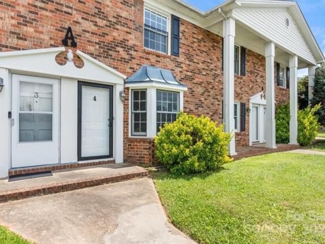 Condo for sale in Hickory