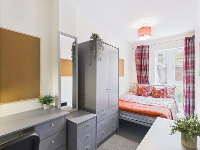 House for rent in East Bank, Norfolk