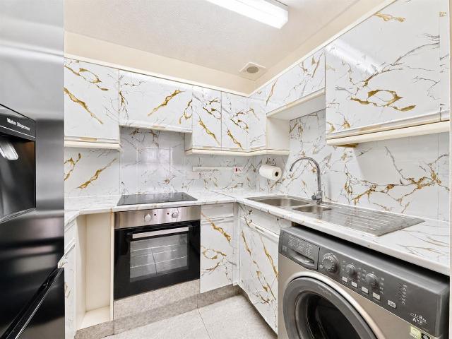 Studio for rent in London Borough of Hounslow, Greater London