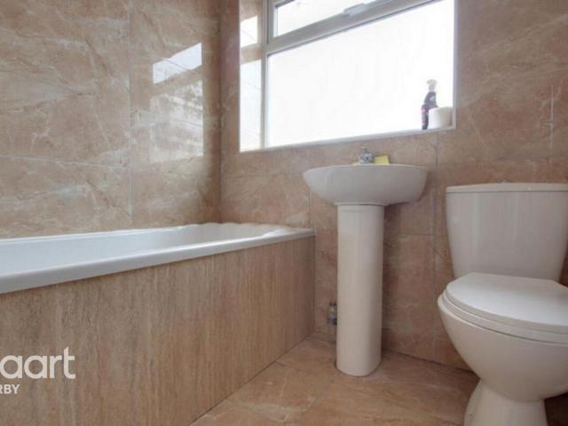 House for rent in Sinfin, East Midlands
