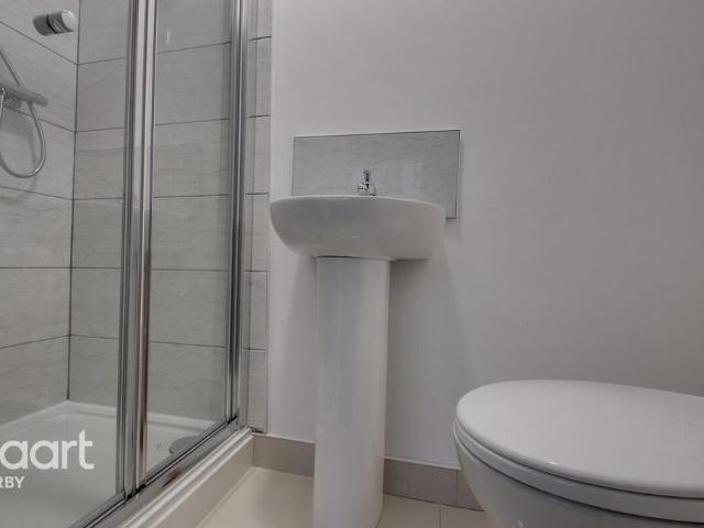 House for rent in Sinfin, East Midlands