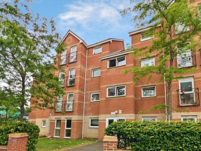 Apartment for rent in Ball Hill, West Midlands