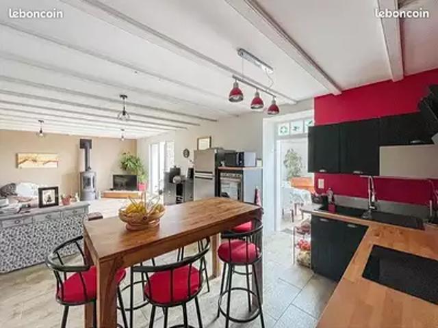 Maison vente à La Rochelle, Thairé