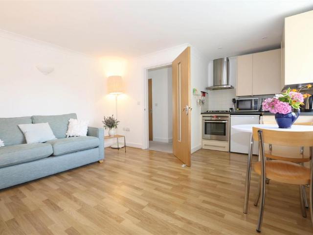 Apartment for rent in Berrick Salome, Oxfordshire