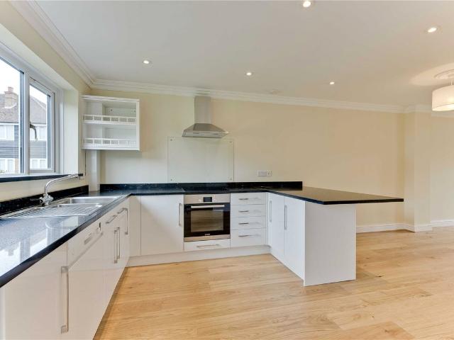 House for rent in Thames Ditton, Elmbridge