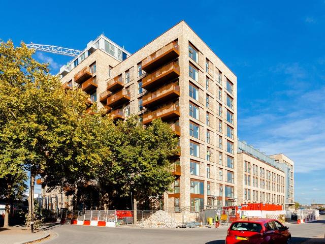 Apartment for rent in Silvertown, Greater London