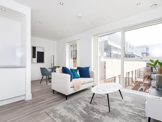 Apartment for rent in Silvertown, Greater London