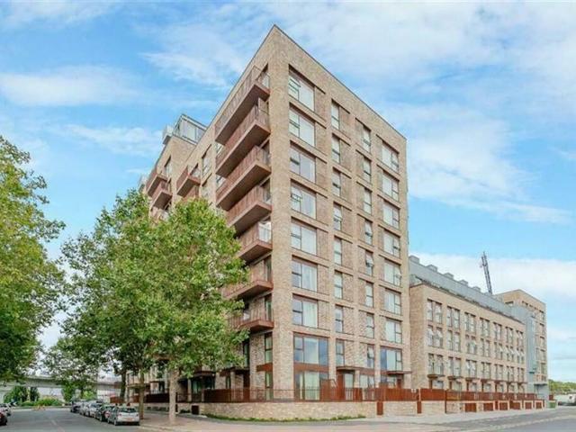 Apartment for rent in Silvertown, Greater London