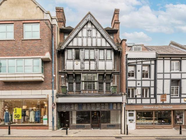 Apartment for rent in Norbiton, Greater London