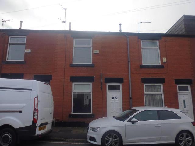 House for rent in Lower Place, Burnedge
