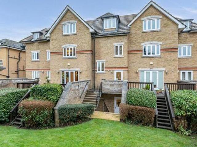House for sale in Weybridge, Elmbridge